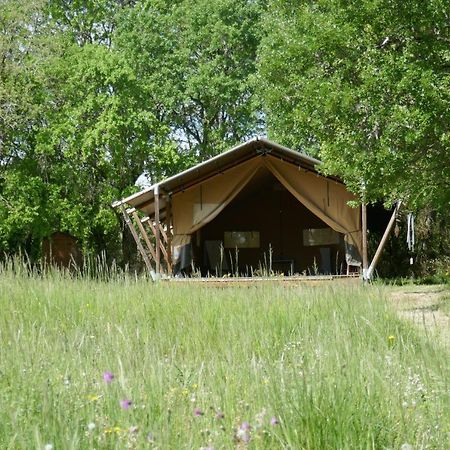 Bed and Breakfast Alabrena Feneyrols Zewnętrze zdjęcie