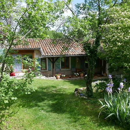 Bed and Breakfast Alabrena Feneyrols Zewnętrze zdjęcie