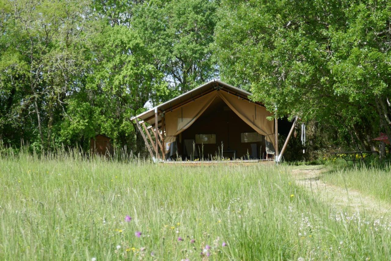 Bed and Breakfast Alabrena Feneyrols Zewnętrze zdjęcie