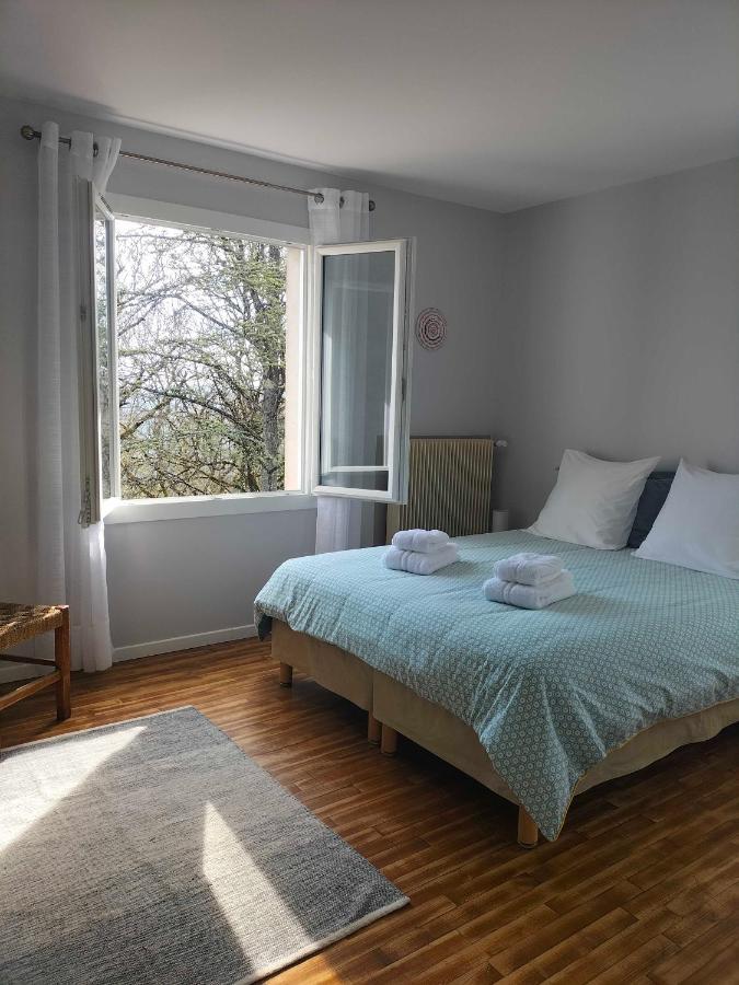 Bed and Breakfast Alabrena Feneyrols Zewnętrze zdjęcie
